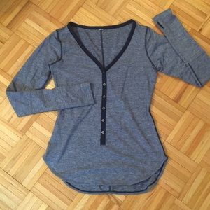 Lululemon Awesoma Henley